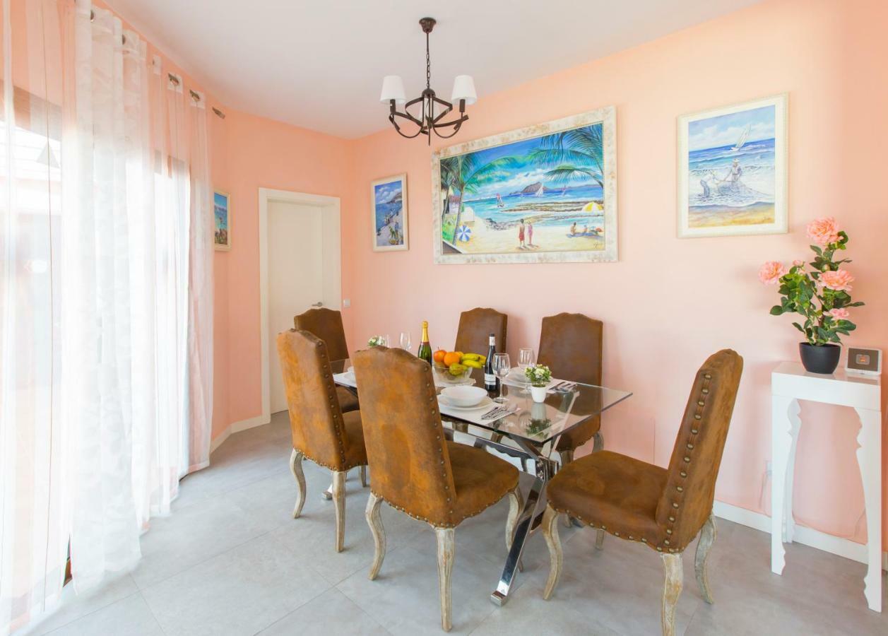 Villa Bella Lucia 3. Piscina Climatizada, Wifi, Bbq. Corralejo Kültér fotó