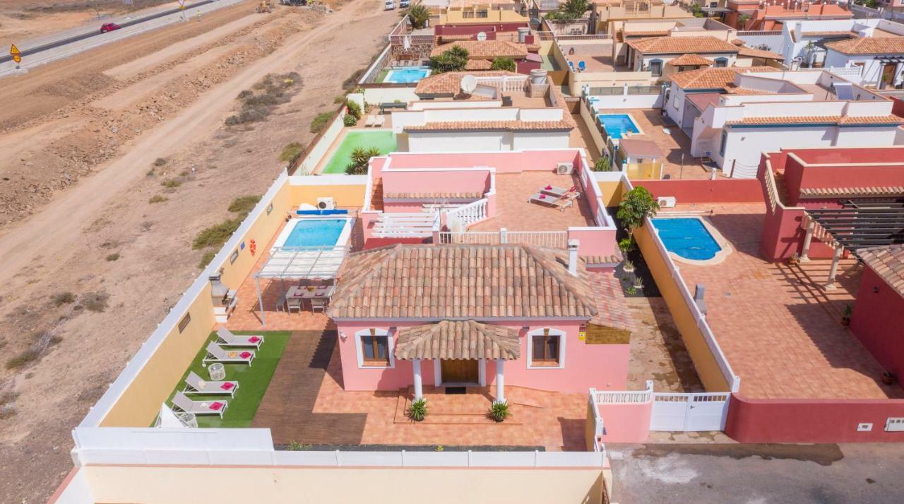 Villa Bella Lucia 3. Piscina Climatizada, Wifi, Bbq. Corralejo Kültér fotó