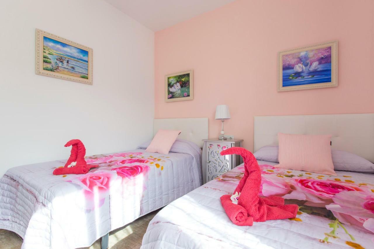 Villa Bella Lucia 3. Piscina Climatizada, Wifi, Bbq. Corralejo Kültér fotó